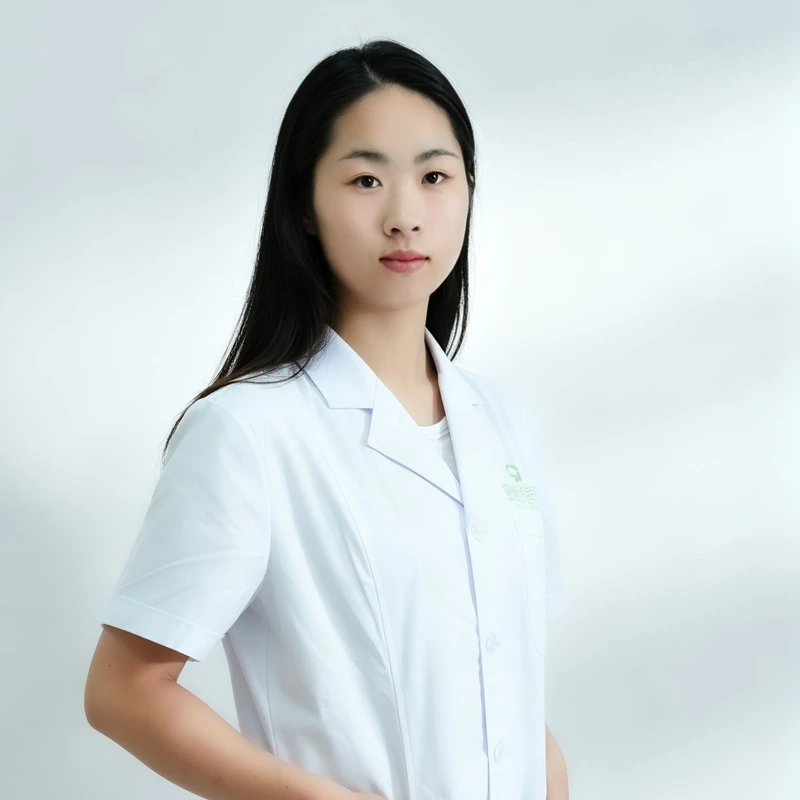 潘梅医生形象照