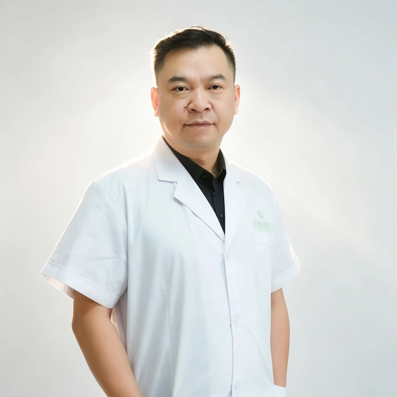 刘涛医生形象照