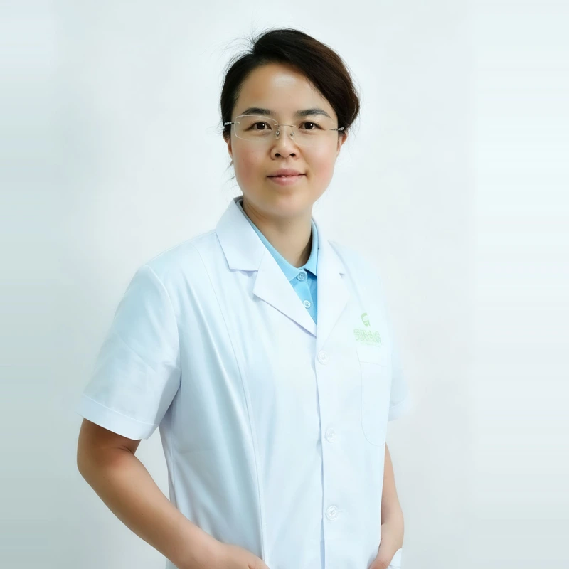 罗娅医生形象照