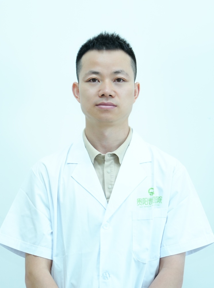 甘刚医生形象照